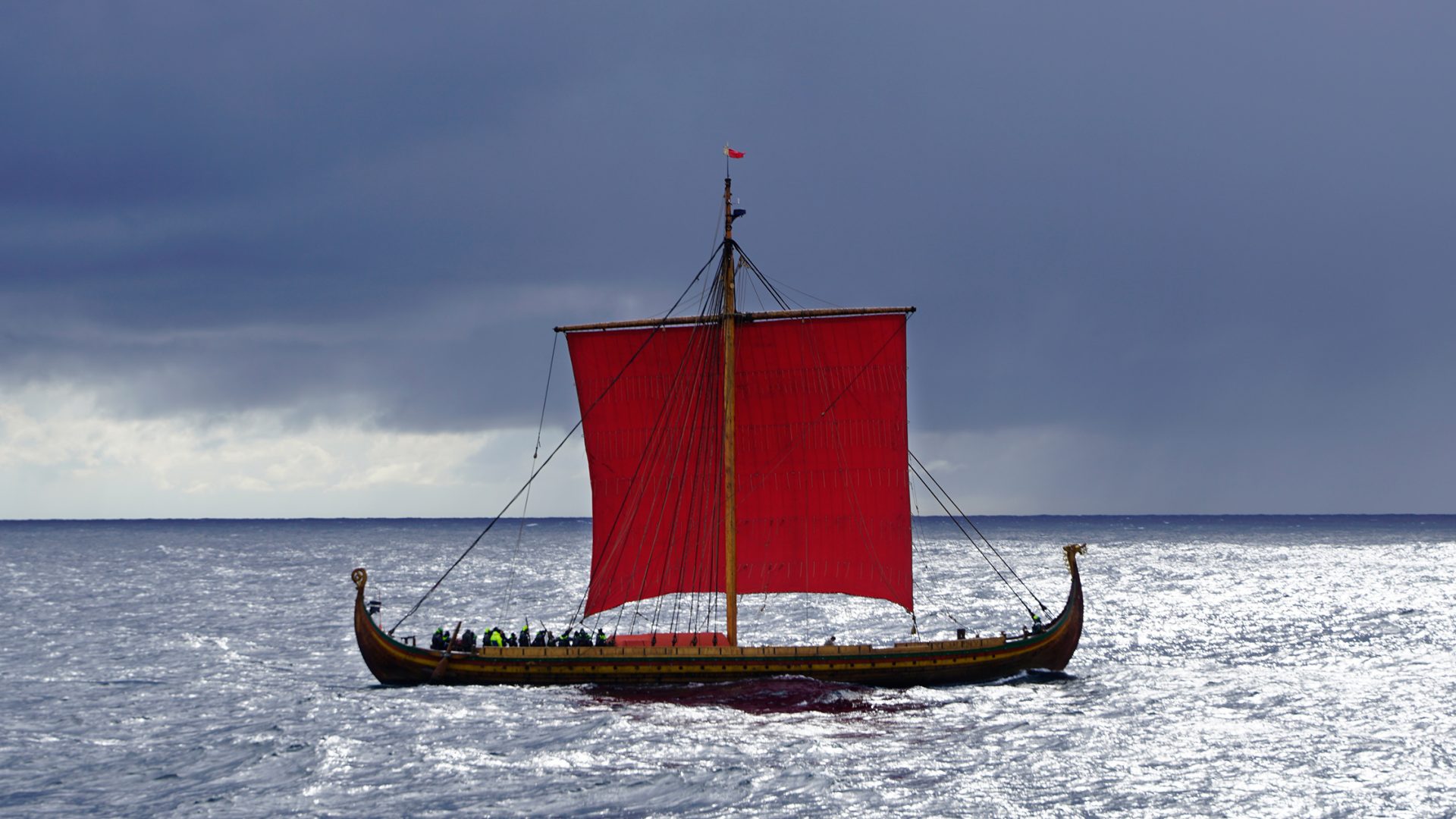С каким океаном связан корабль викингов. Харальд Хорфагер Драккар. Драккар викингов. Снеккар корабль. Дублинский дракар.