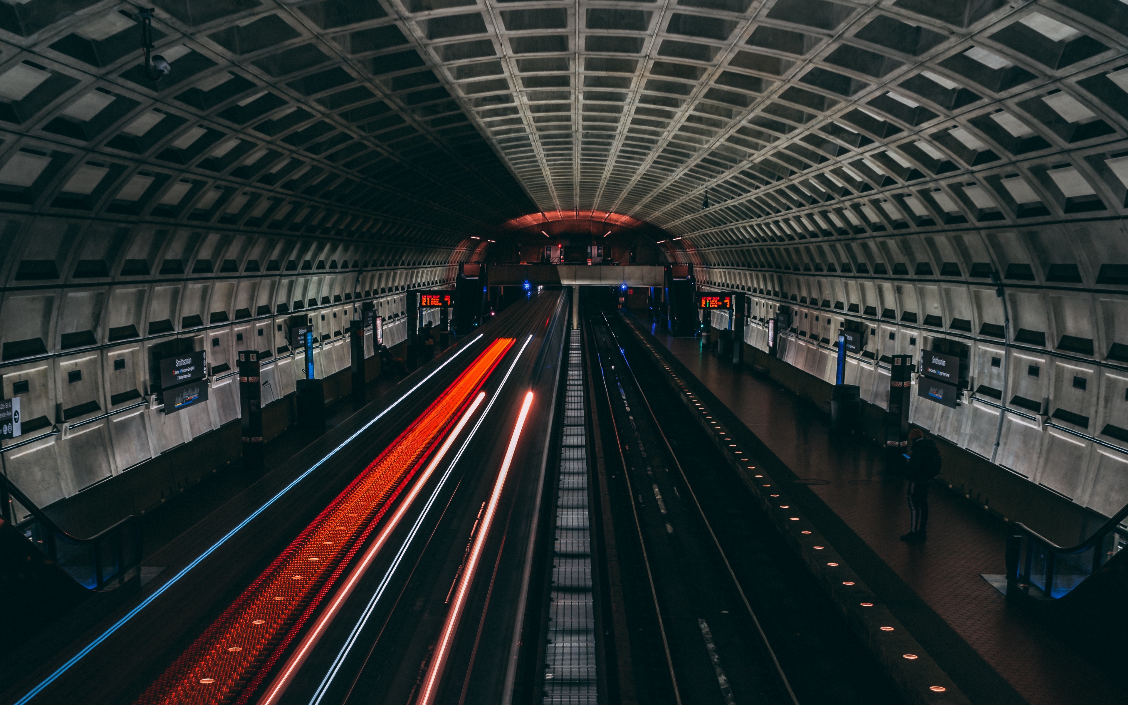 Station of being. Тоннель метро. Станция. Поезд в тоннеле. Подземная железная дорога.