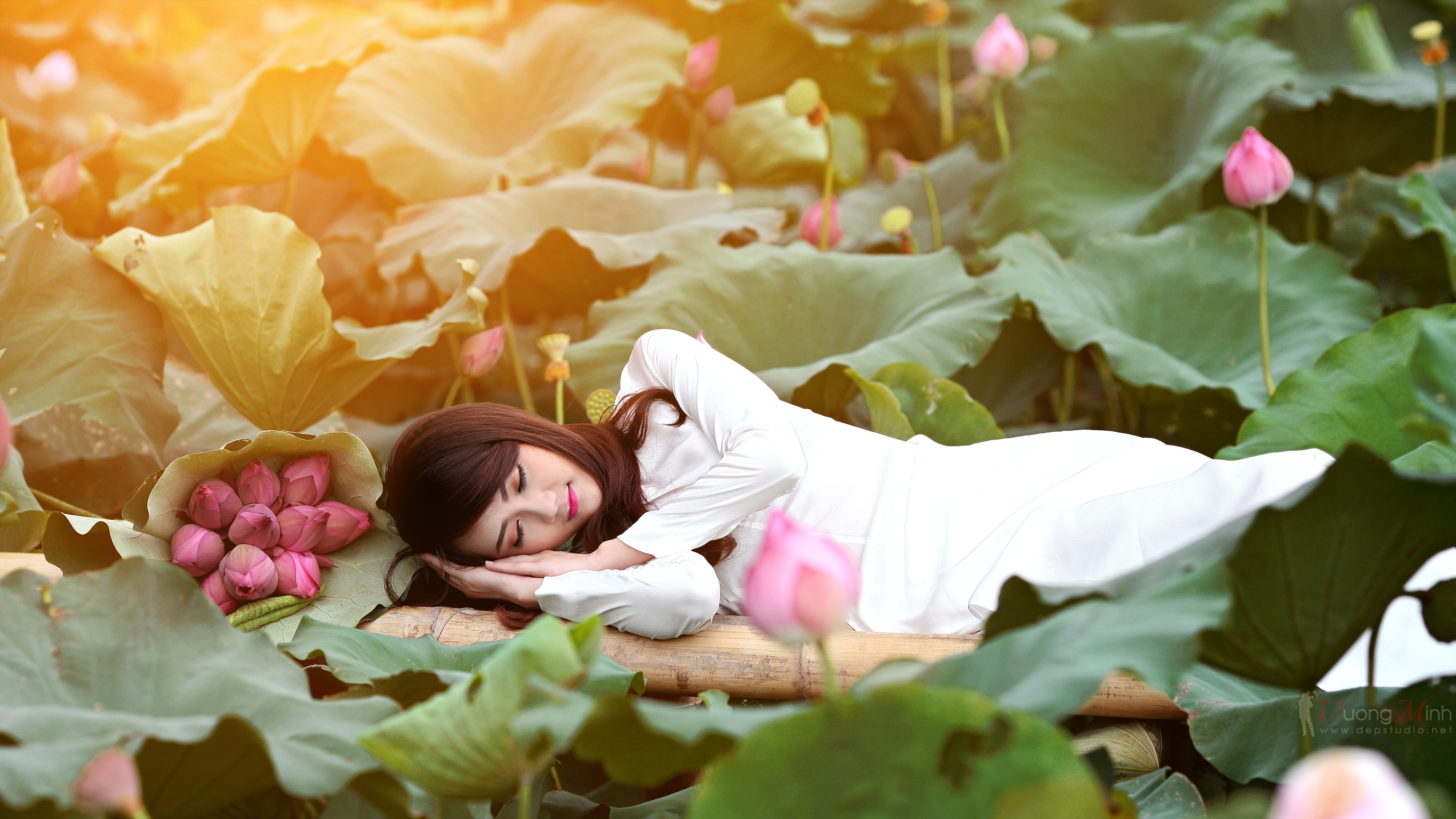 Японские спящие девушка
