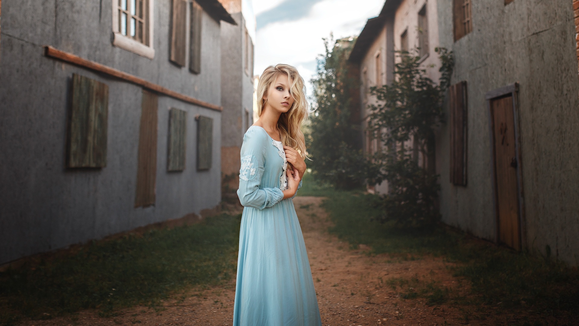 Алиса Тарасенко платье